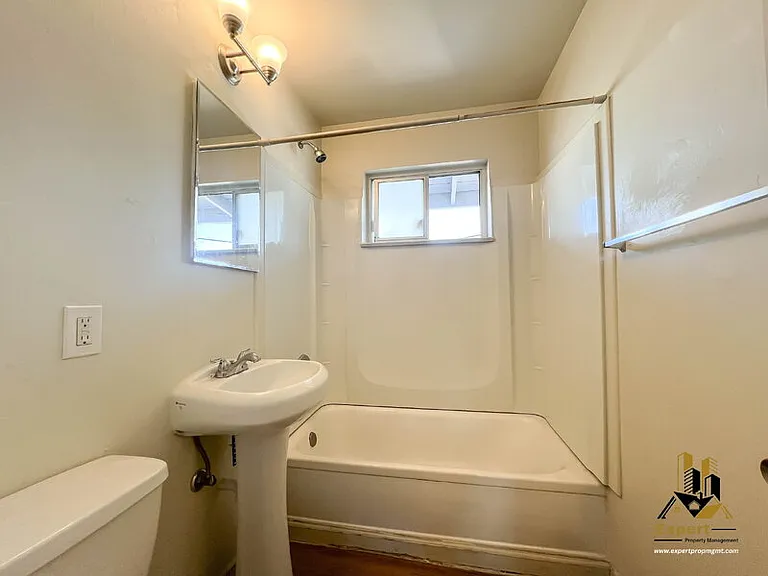 3720 Astoria St #8 — Photo 9