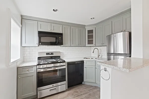 Rented by Corcoran | media 2