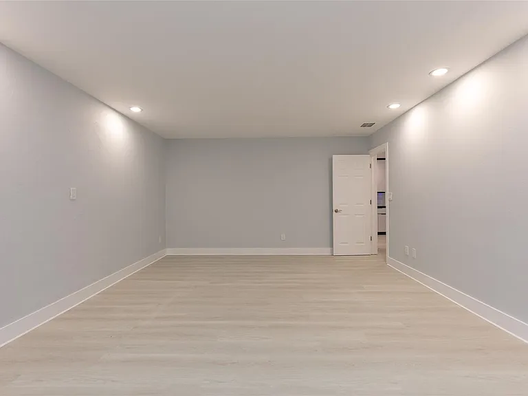 13401 SW 83rd Ave — Photo 12