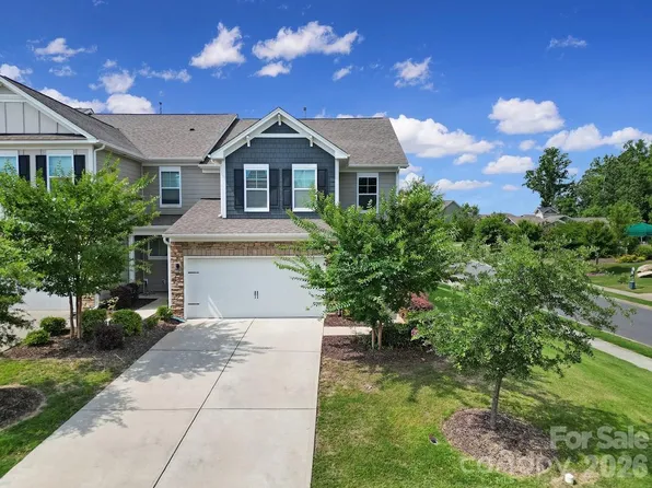 1406 Bramblewood Dr, Fort Mill, SC 29708