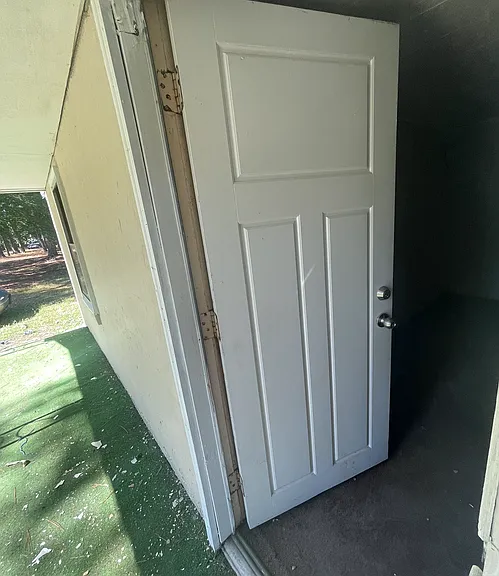 4228 Carroll Ave — Photo 3