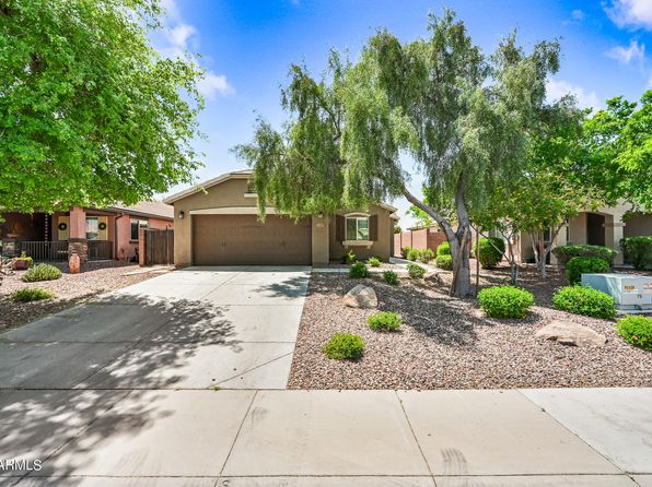 2209 E Hazeltine Way