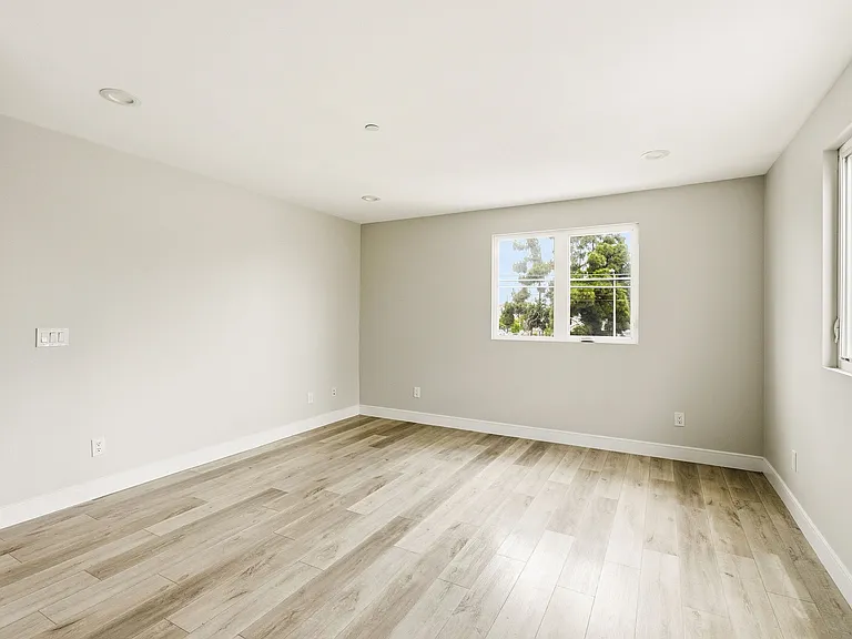 5257 Figueroa St — Photo 33