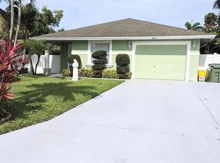 3863 Corrigan Ct, Palm Springs, FL 33461