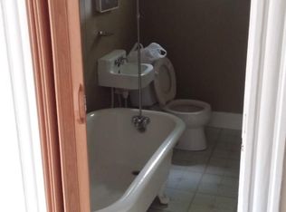 94 Princeton St #2ND, New Bedford, MA 02745