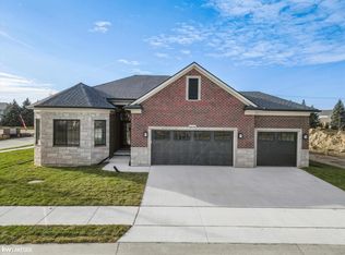 55179 Saint Paul Dr, Macomb Township, MI 48042