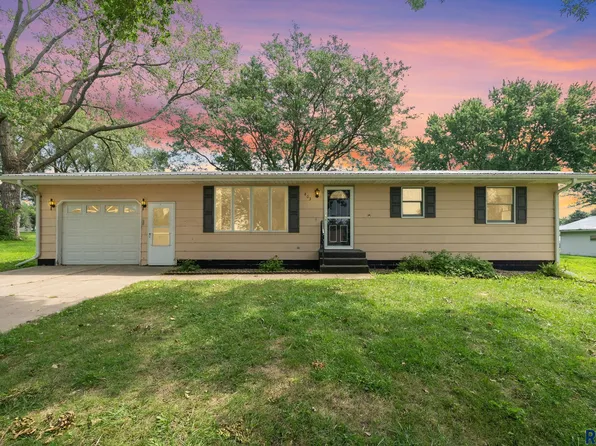 403 Ofstad St, Alcester, SD 57001