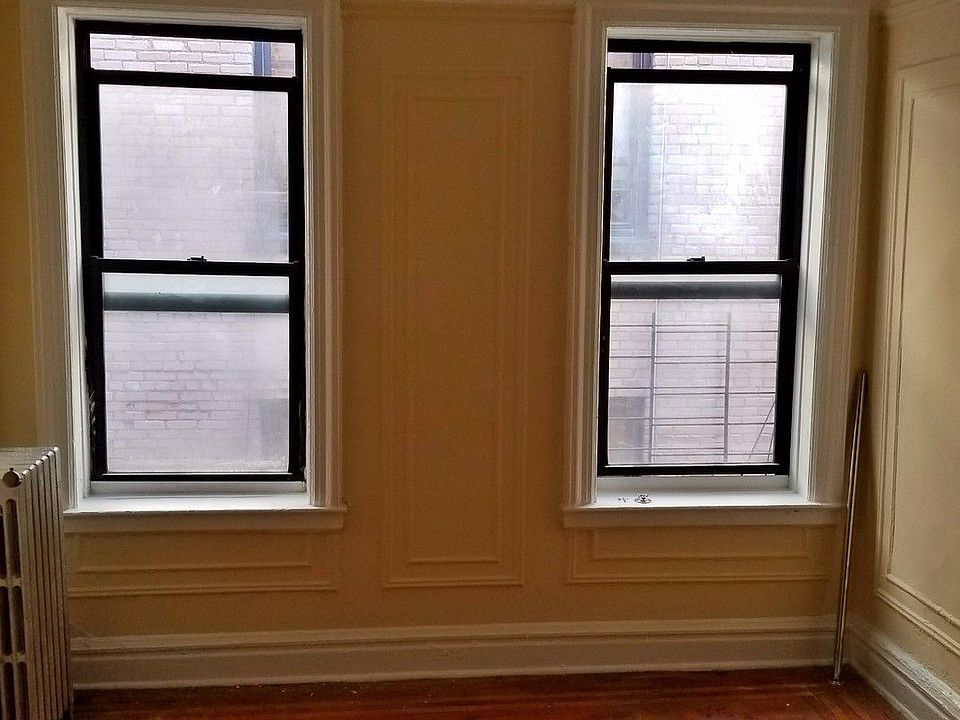 2nd image of 111 E Mosholu Pkwy N APT 4F