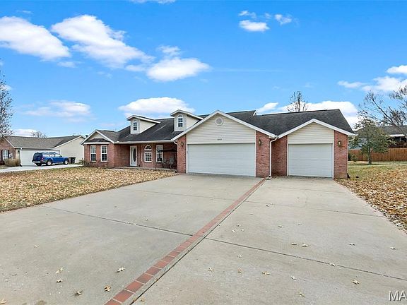 2nd image of 3955 Scenic Dr