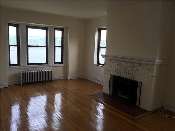3rd image of 2475 Palisade Ave APT 6D
