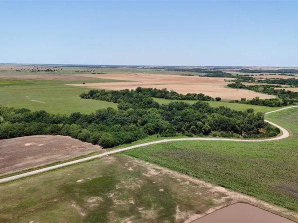 0 S 76th St, Tonkawa, OK 74653