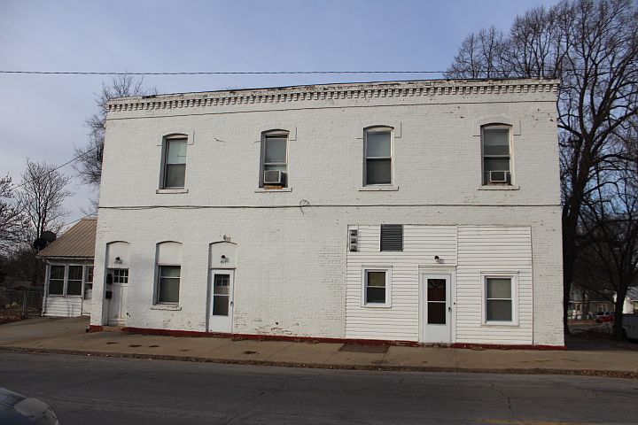 1st image of 919 N 7th St APT 4