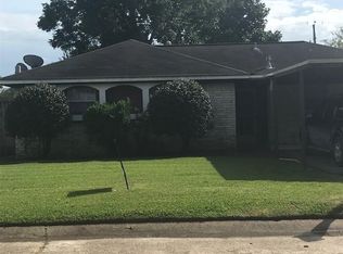 705 Northbend Dr, Baytown, TX 77521