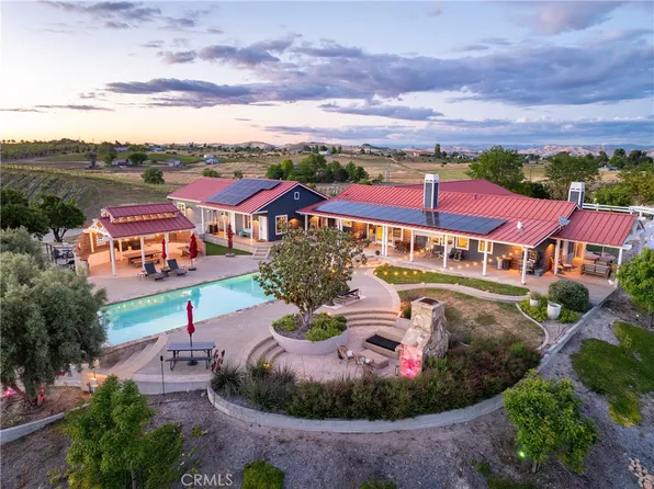 2325 Bella Tierra Ln, Paso Robles, CA 93446