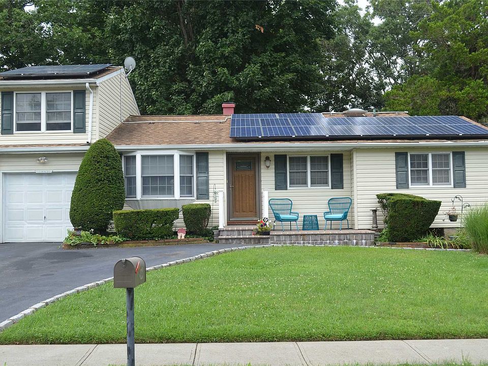 1st image of 12 Bart Dr