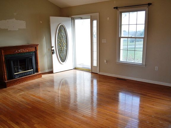 4th image of 5334 Crossbow Dr