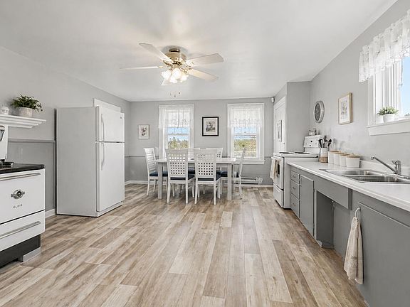 5th image of 1262 Pembroke Rd