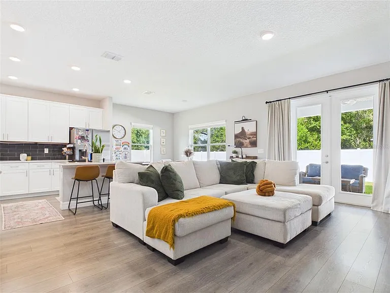 15110 SW 43rd Avenue Rd — Photo 10