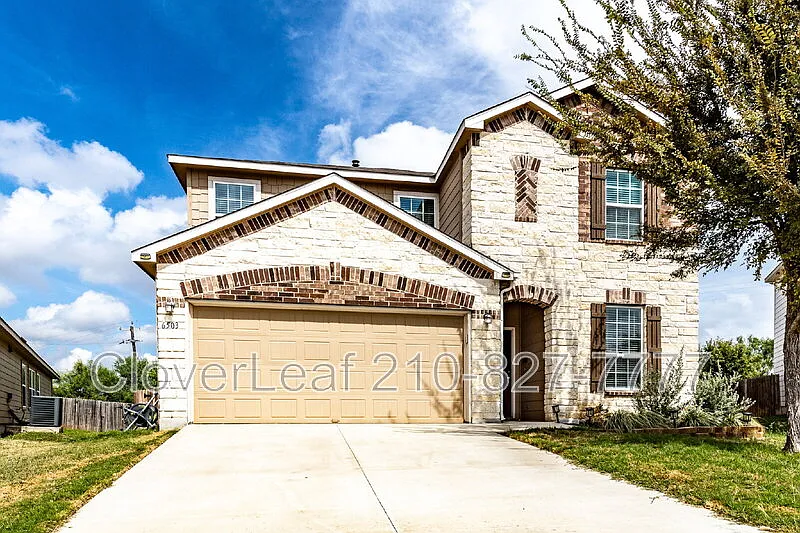 3 bed, 2.5 bath, 2145 sqft, $1,797 — Photo 2