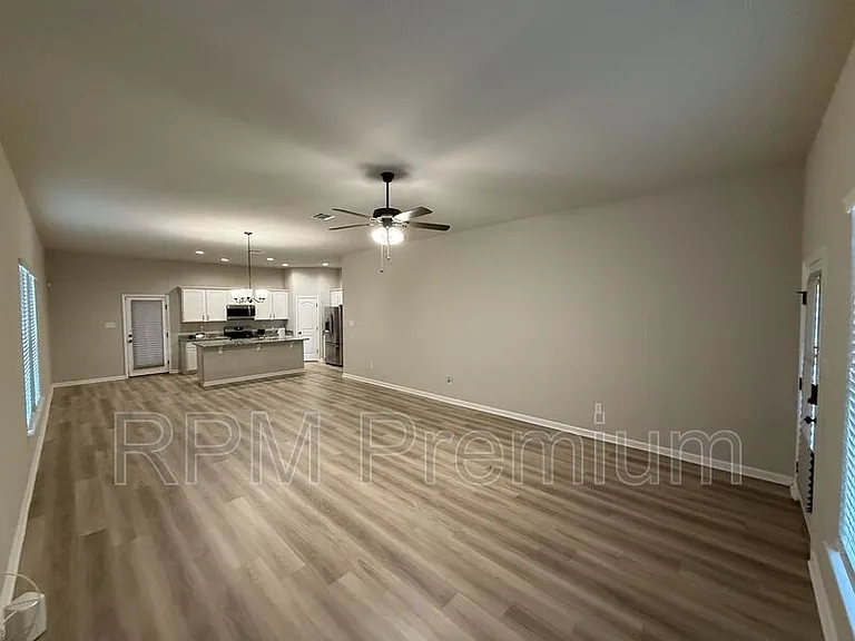 39500 Ridgeland Dr — Photo 4