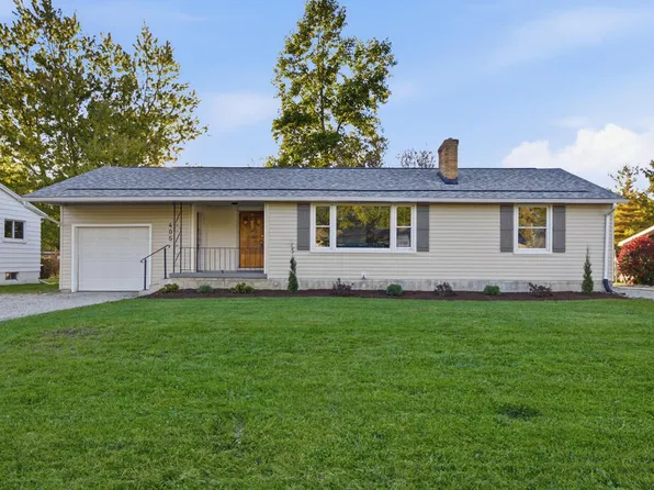 405 Apple Ln, Mansfield, OH 44905
