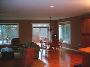 182 Daves View Dr, Kalama, WA