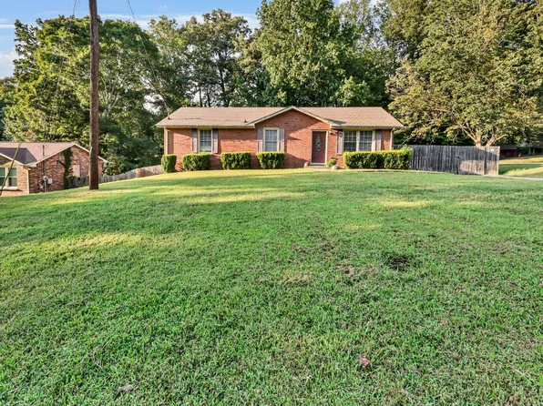 403 Corinne Cir, Clarksville, TN 37040