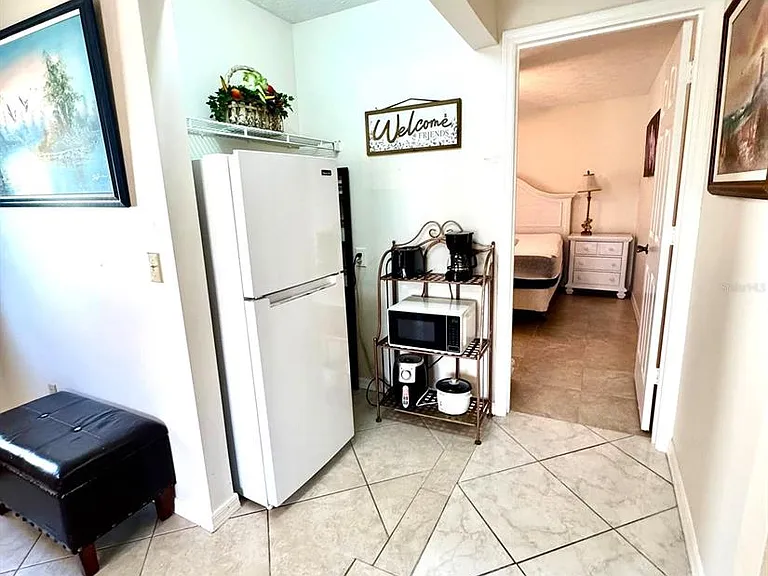2141 SW Import Dr — Photo 4
