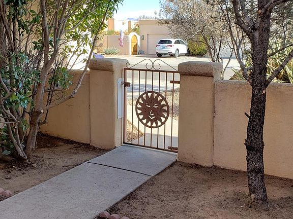 3rd image of 5335 La Colonia Dr NW