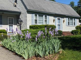 19 Sweetbriar Ln, Hampton, NH 03842