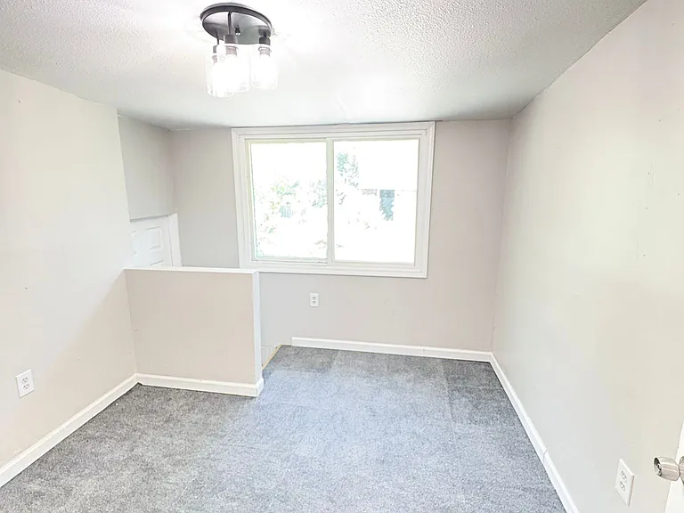 2817 N Erie St — Photo 12