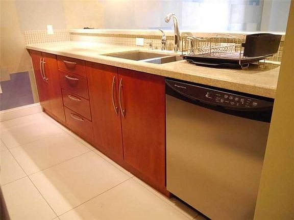 5th image of 1200 Brickell Bay Dr #R1s706