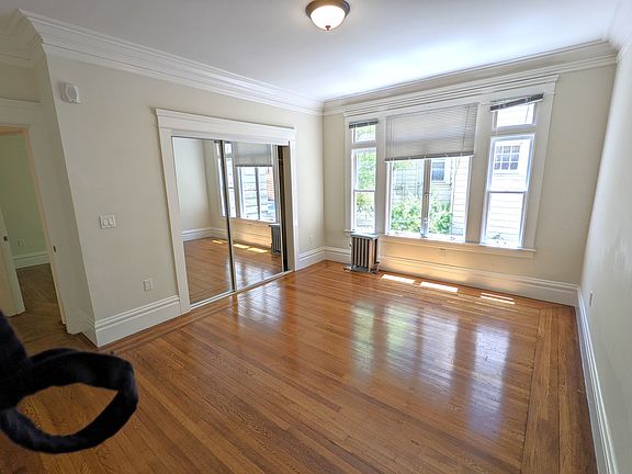2nd image of 1045 Cabrillo St APT 2