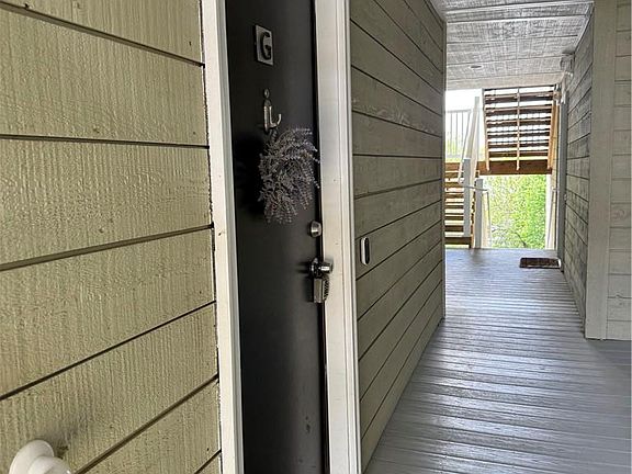4th image of 1380 Hunters Rd APT G