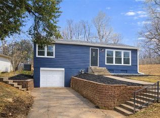 3310 S 30th St, Saint Joseph, MO 64503
