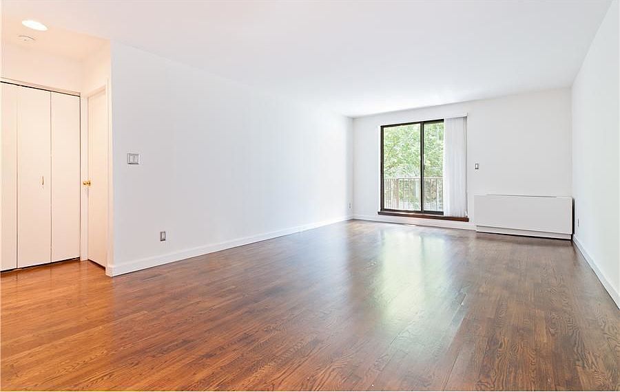 1st image of 414 W 54th St APT 3E