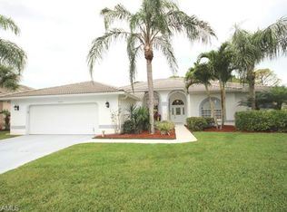 26220 Summer Greens Dr, Bonita Springs, FL 34135