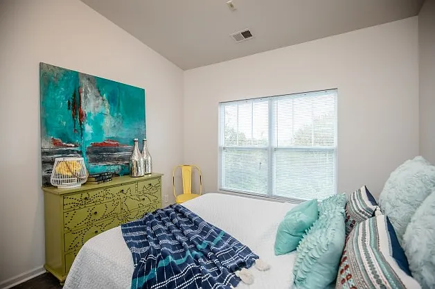Townley Park Apartments — Photo 7