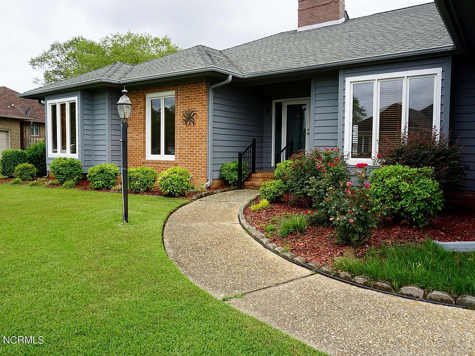 867 Castleberry Ct