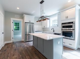 24 Maple St, Charleston, SC 29403