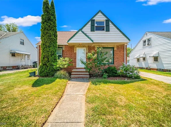320 E 328th St, Willowick, OH 44095