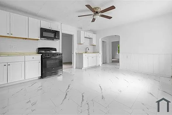 9 Martel St #2 — Photo 1