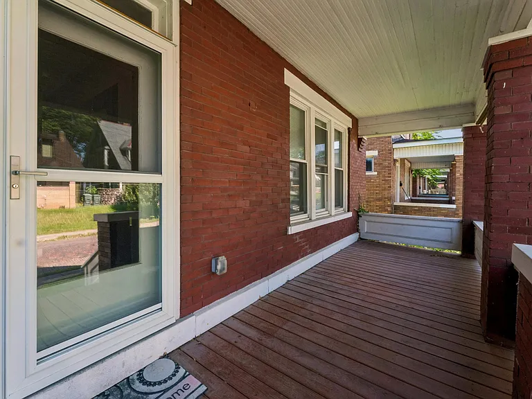 382 Morrison Ave — Photo 4