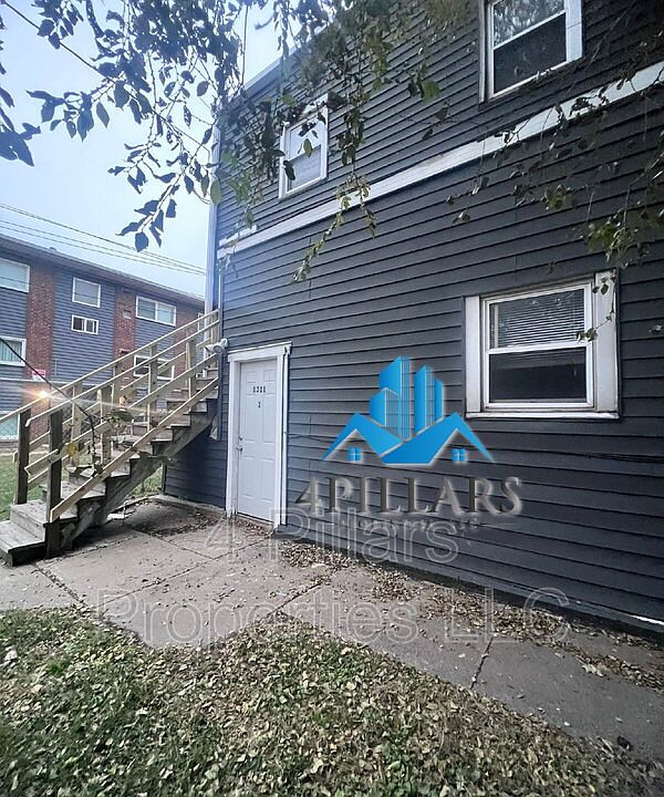 1st image of 1311 E Columbus Dr APT 2