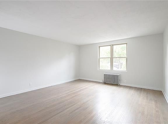 3rd image of 1232 Mace Ave