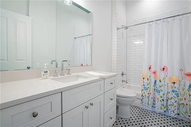 8609 Green St — Photo 12