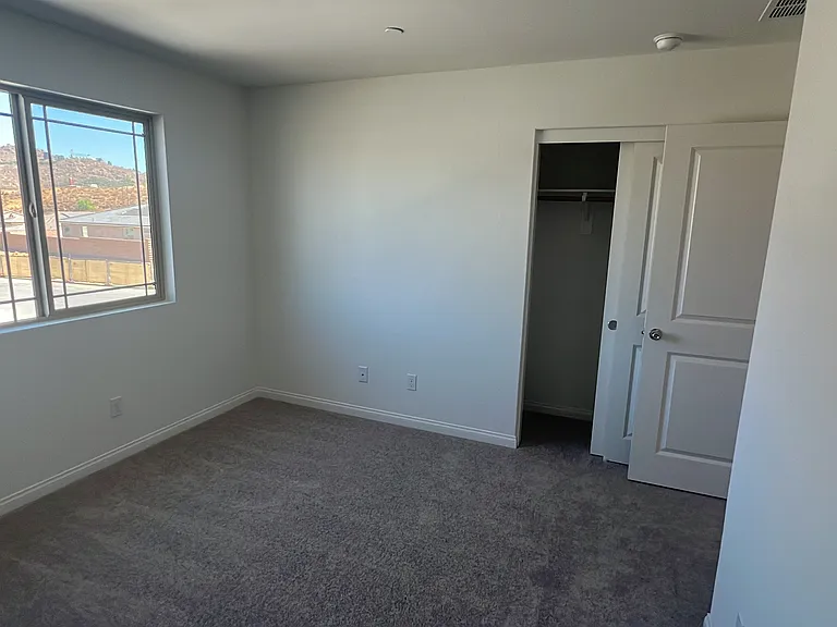 21469 Thomas Ct — Photo 45