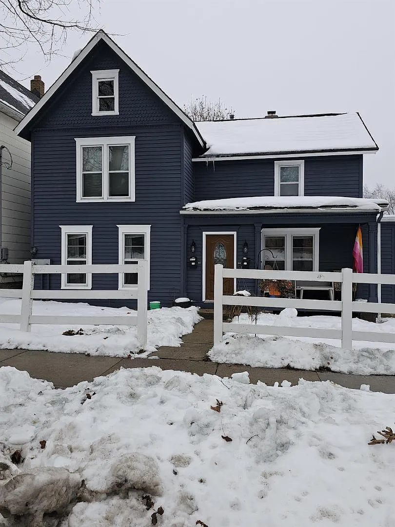 Property Photo - 1014 E Gorham St #1B