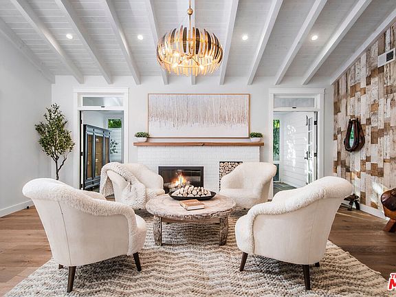 5th image of 5525 Paradise Valley Rd