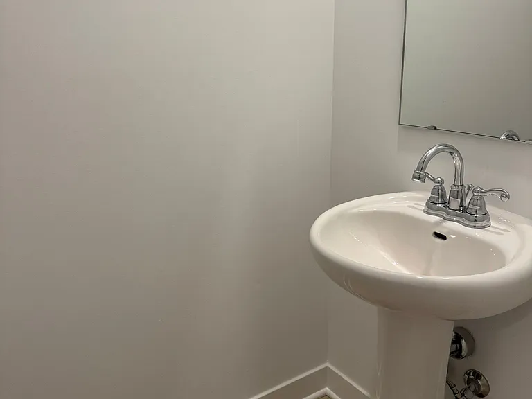 15322 Farrington Way — Photo 18